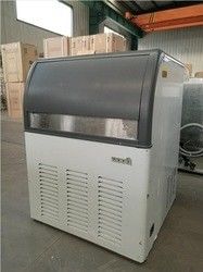 1000kg의 얼음 저장 용량으로 프로페셔널 상업용 큐브 얼음 만드는 기계