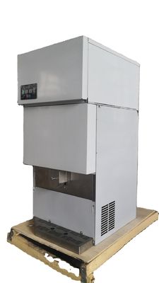 하루 용량 45kg/일 자동 아이스 메이커와 차인에서 달 얼음과 함께 아이스 큐브 분배기