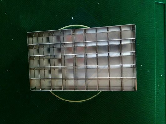 상업용 얼음 큐브 제조기 하루 용량 60kg 및 237x305mm 증발기 설계