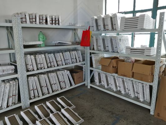 냉각 압축기와 1kg 무게의 상업용 맑은 얼음 큐브 메이커