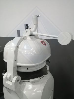 0.75kW 전기 에너지 빵 덩어리 생산 라인을위한 반죽 분할 둥근 기계