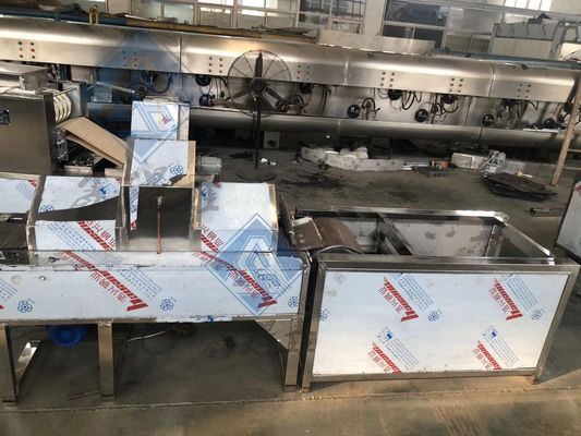 기계 기능 완전 자동 생산 라인으로 아가씨 케이크 쿠키를 만드는