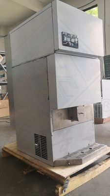 스테인리스 스틸 304 재료와 완전 자동 기능으로 아이스 큐브 메이커