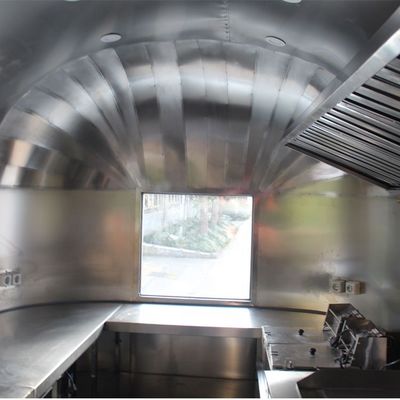 스냅 푸드 메이커 모터화 된 음식 카트 1500kg 토네이도 감자와 음료가 있는 럭셔리 밴