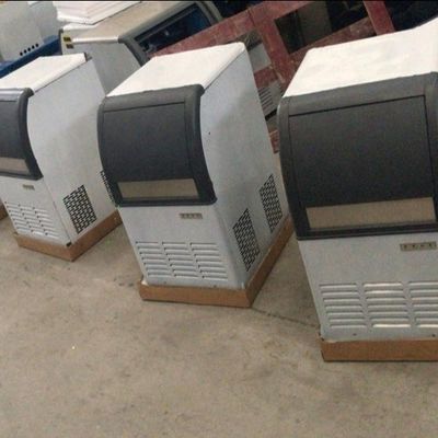 상업용 430x520x800 얼음 큐브 제조 기계 큰 1000kg 얼음 저장 용량