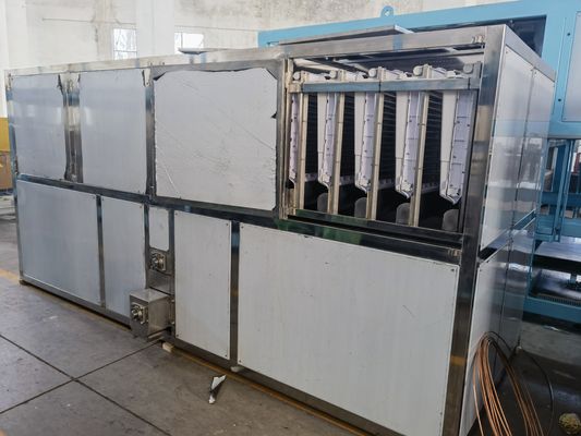 큰 5톤 물 냉각 220V 전압 수요와 함께 상업 큐브 얼음 만드는 기계
