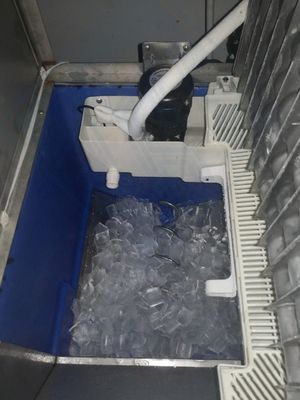 멋진 60kg 자동 아이스 메이커 기계 상업 큐브 아이스 메이커